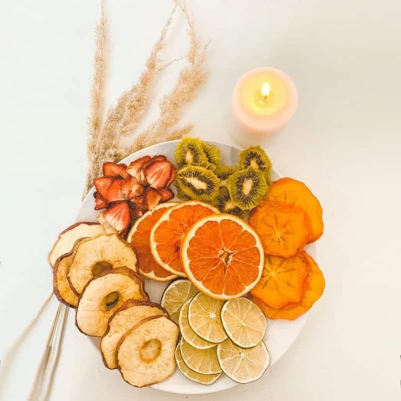 میوه خشک خانگی طعمی ماندگار از دل میوه‌های تازه